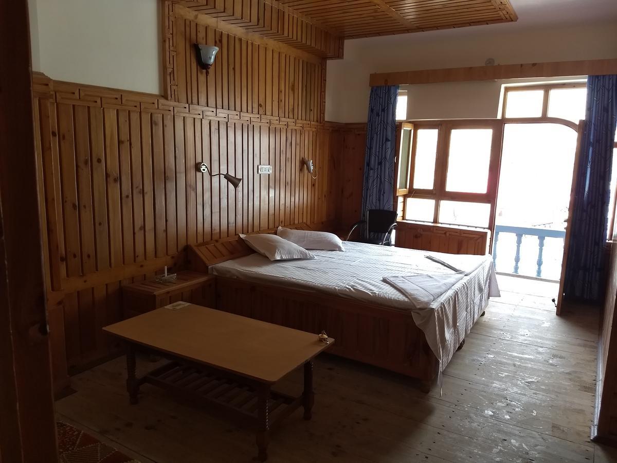 Reo Purguil Hotel Nako Екстериор снимка